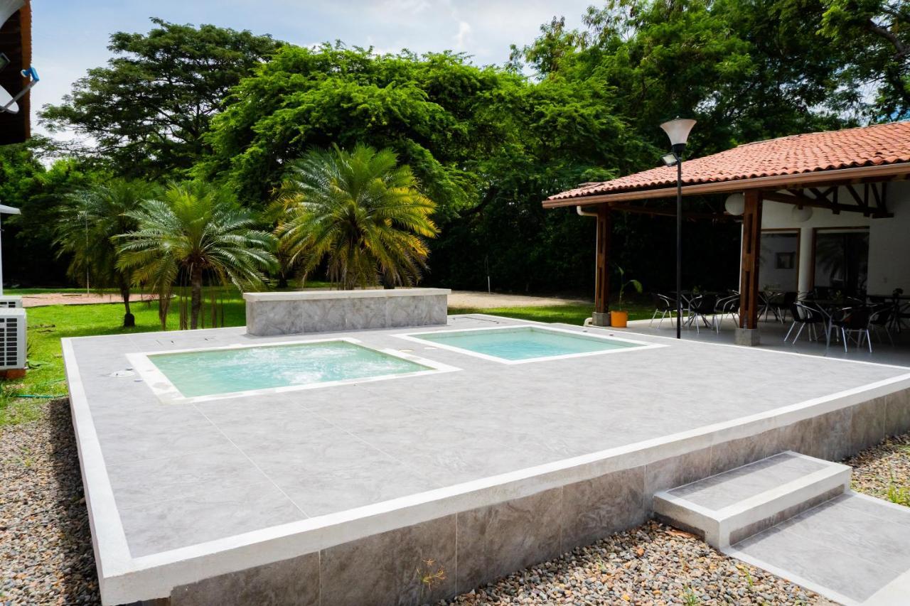Hotel Penon Suites Girardot Εξωτερικό φωτογραφία