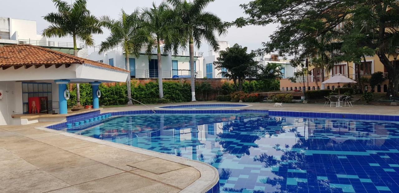 Hotel Penon Suites Girardot Εξωτερικό φωτογραφία